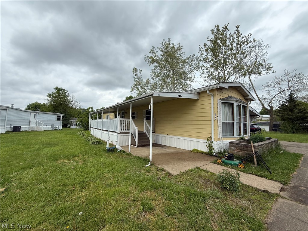 200 Driftwood Drive SE New Philadelphia OH 44663