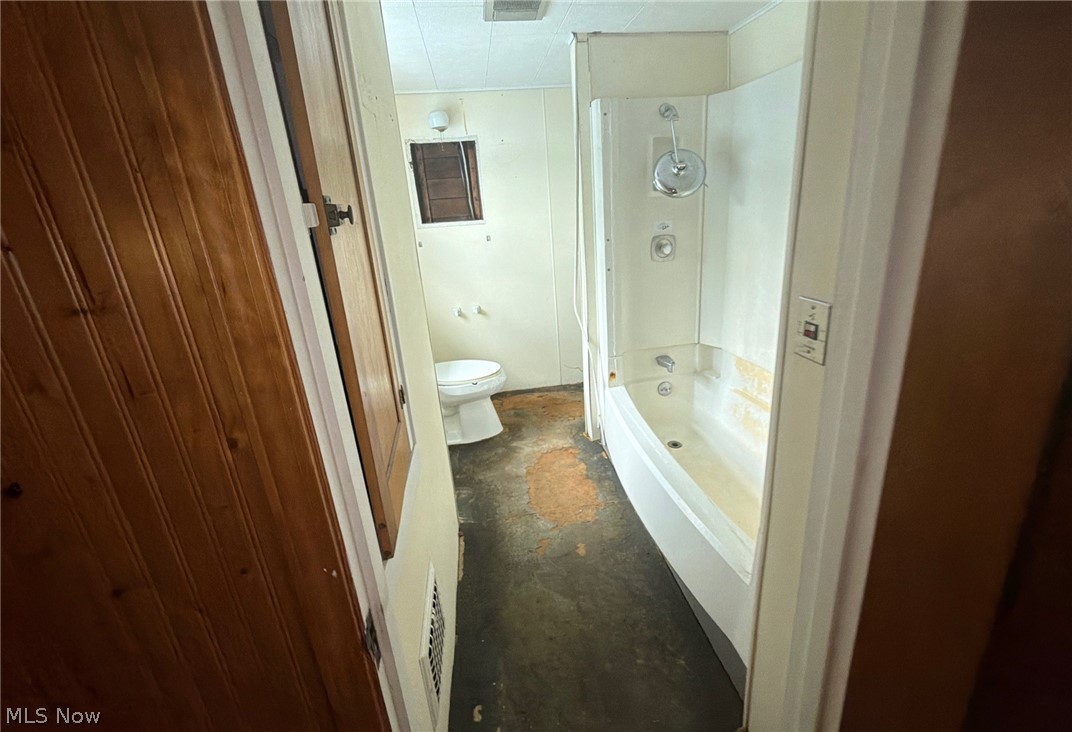 6771 Warren Sharon Road Brookfield OH 44403