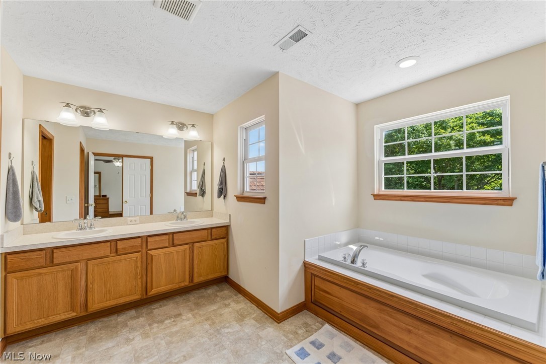 39301 Arlington Drive Avon OH 44011