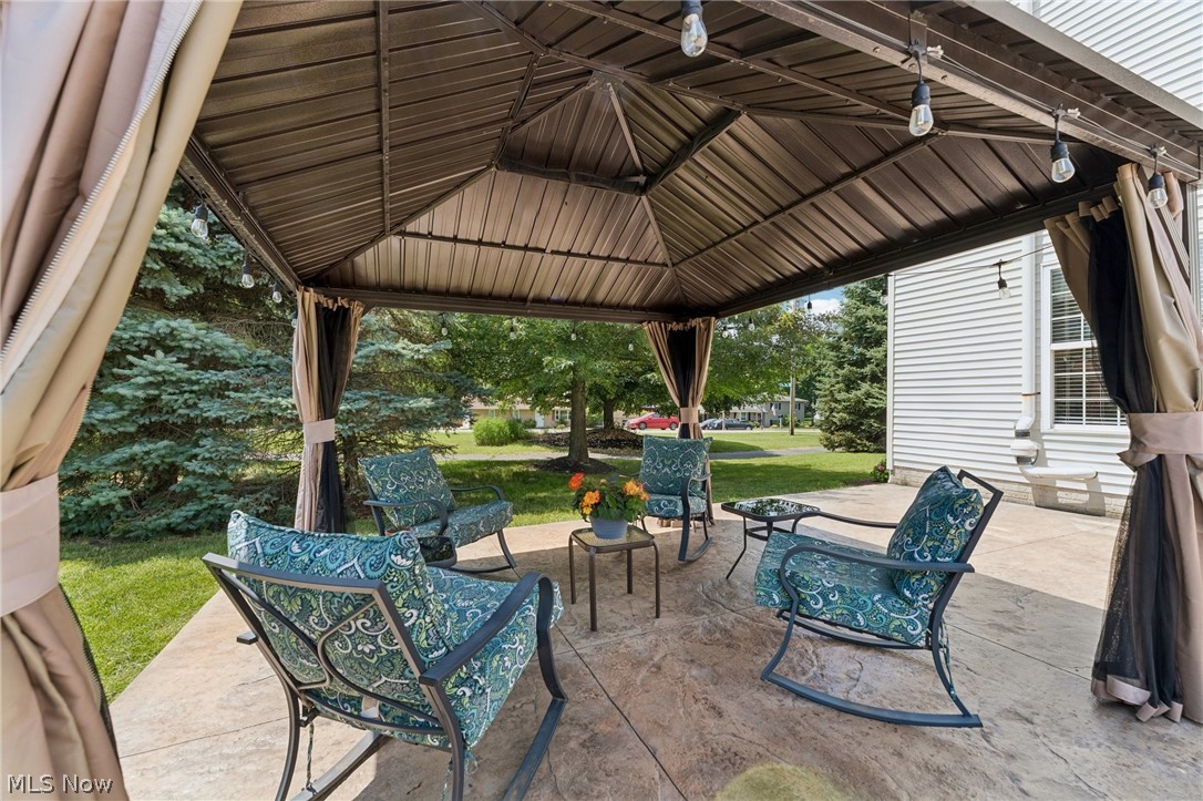 39301 Arlington Drive Avon OH 44011