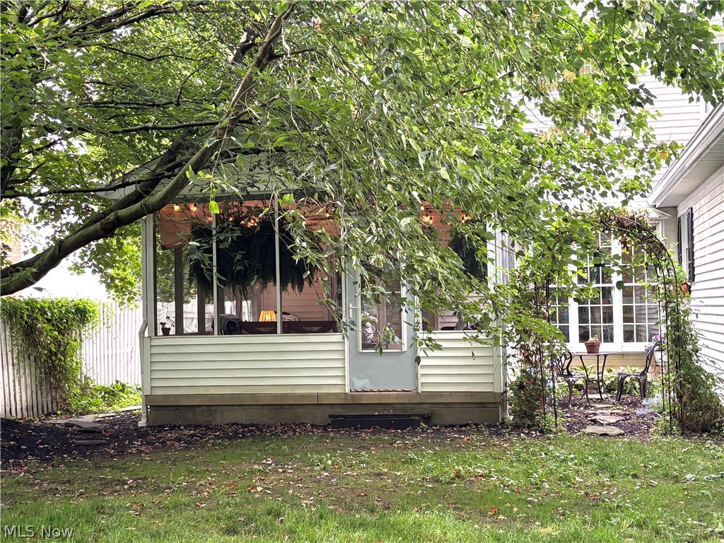 8268 Hilltop Drive Poland OH 44514