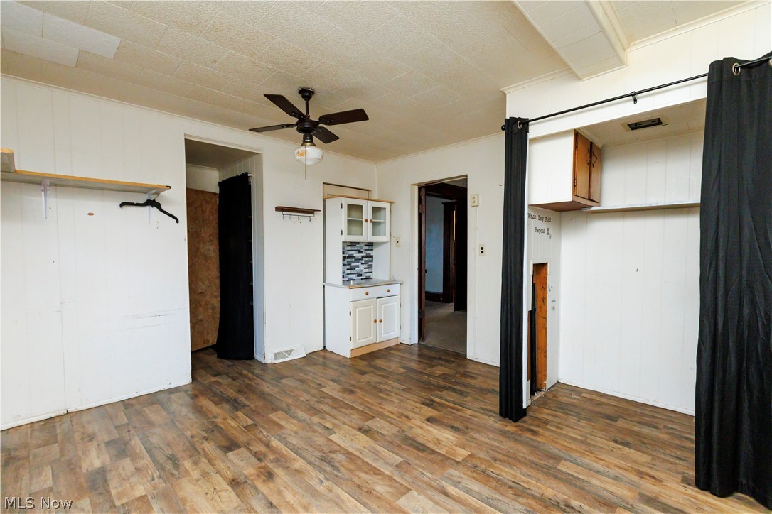 113 East 4th Uhrichsville OH 44683