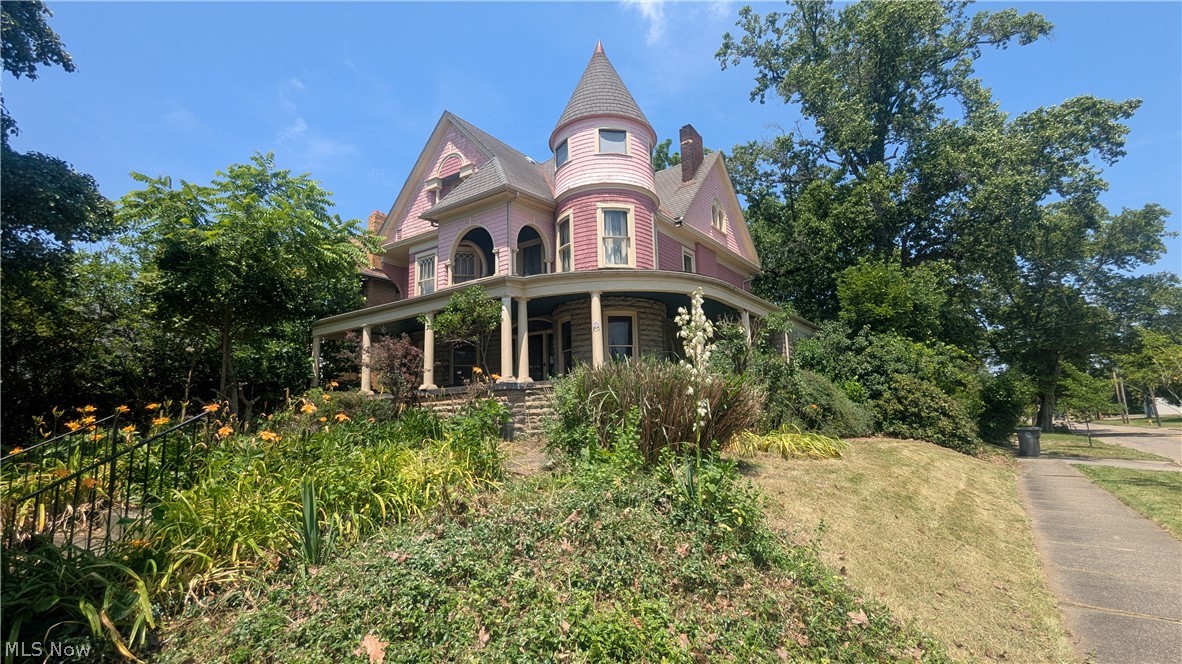 204 Broadway Avenue Youngstown OH 44504