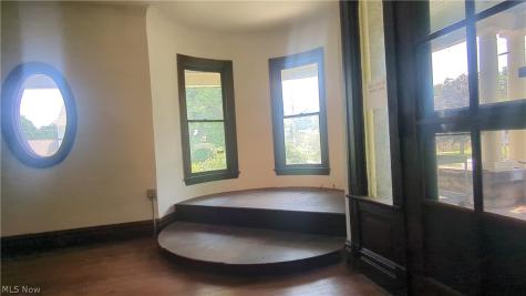 204 Broadway Avenue Youngstown OH 44504