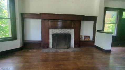 204 Broadway Avenue Youngstown OH 44504