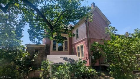204 Broadway Avenue Youngstown OH 44504