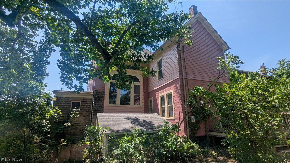 204 Broadway Avenue Youngstown OH 44504