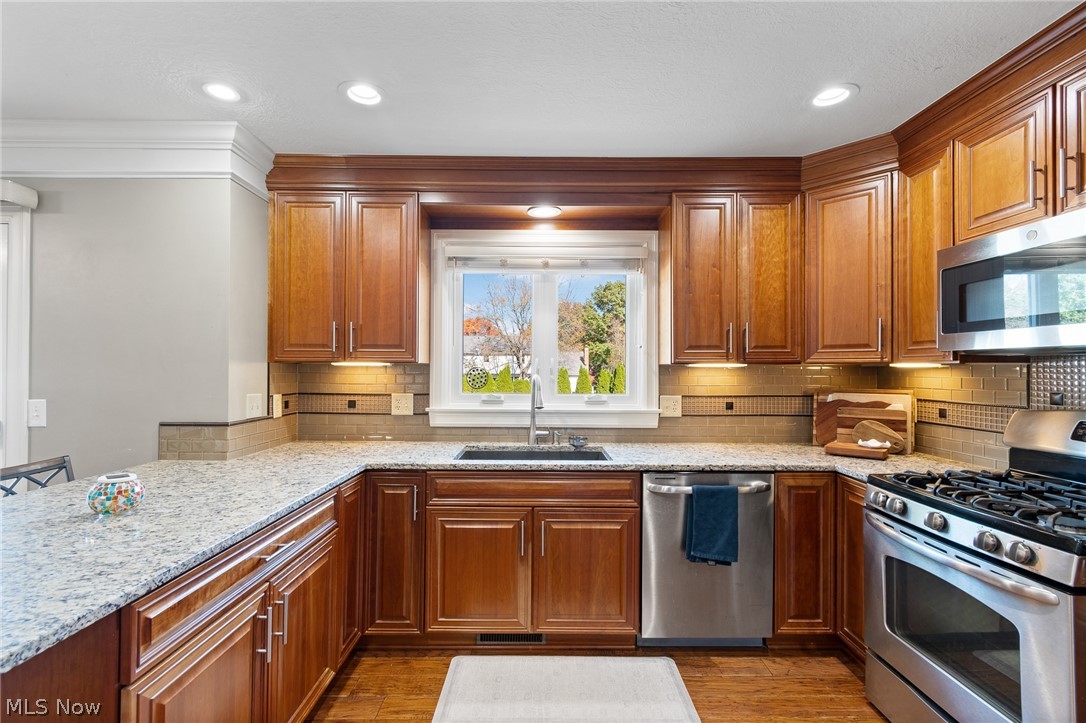 6525 Beckleigh Circle NW Canton OH 44708
