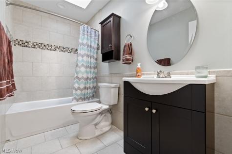 6525 Beckleigh Circle NW Canton OH 44708