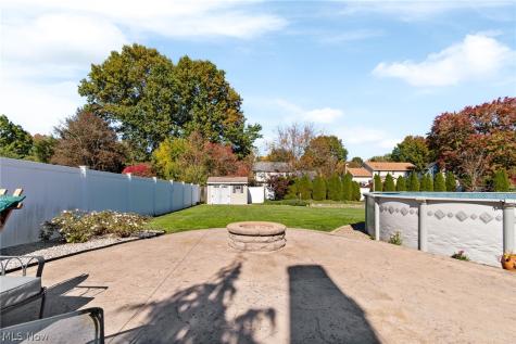 6525 Beckleigh Circle NW Canton OH 44708