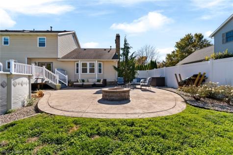 6525 Beckleigh Circle NW Canton OH 44708