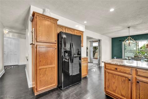 153 Sonesta Avenue Elyria OH 44035