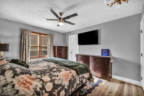 153 Sonesta Avenue Elyria OH 44035