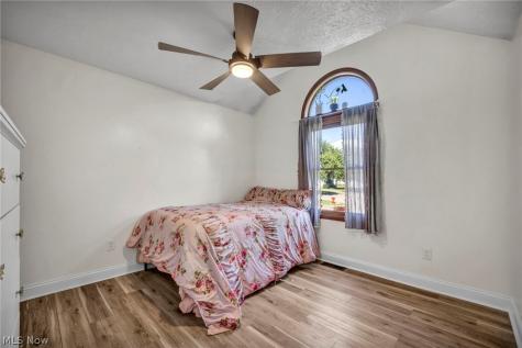 153 Sonesta Avenue Elyria OH 44035
