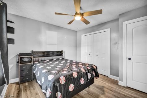 153 Sonesta Avenue Elyria OH 44035