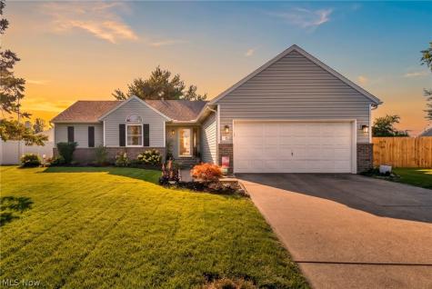153 Sonesta Avenue Elyria OH 44035