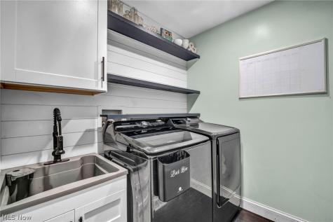 153 Sonesta Avenue Elyria OH 44035