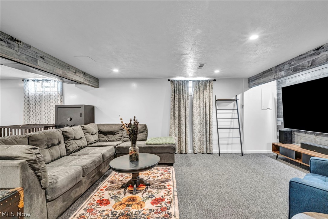 153 Sonesta Avenue Elyria OH 44035