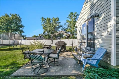 153 Sonesta Avenue Elyria OH 44035
