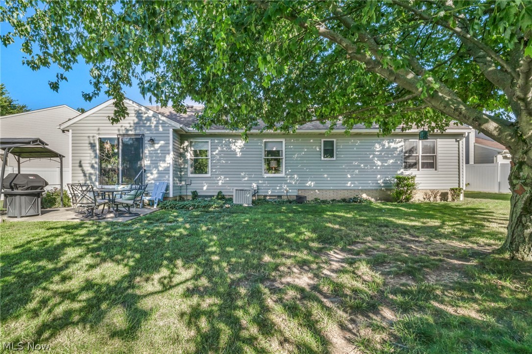 153 Sonesta Avenue Elyria OH 44035