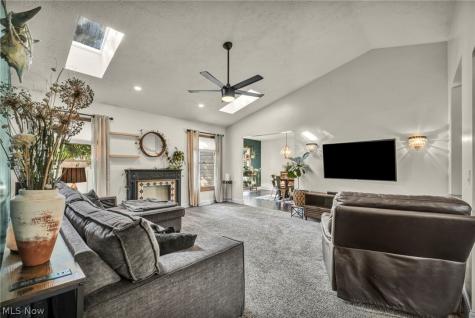 153 Sonesta Avenue Elyria OH 44035