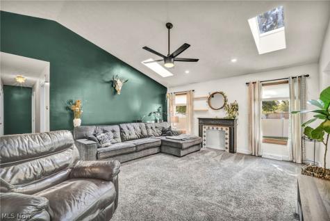 153 Sonesta Avenue Elyria OH 44035