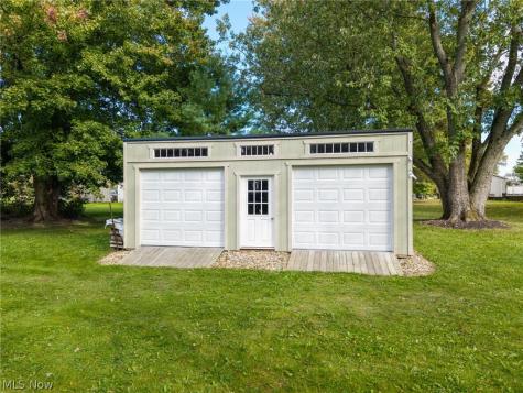 5995 Buffham Road Seville OH 44273