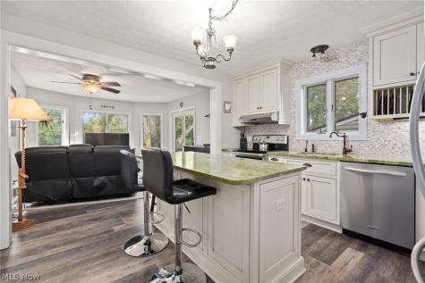 5995 Buffham Road Seville OH 44273