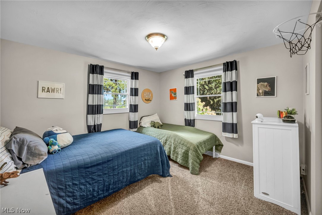 6934 Center Street NE Hartville OH 44632