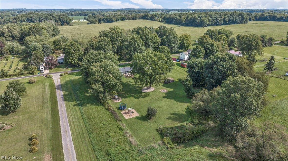 6934 Center Street NE Hartville OH 44632