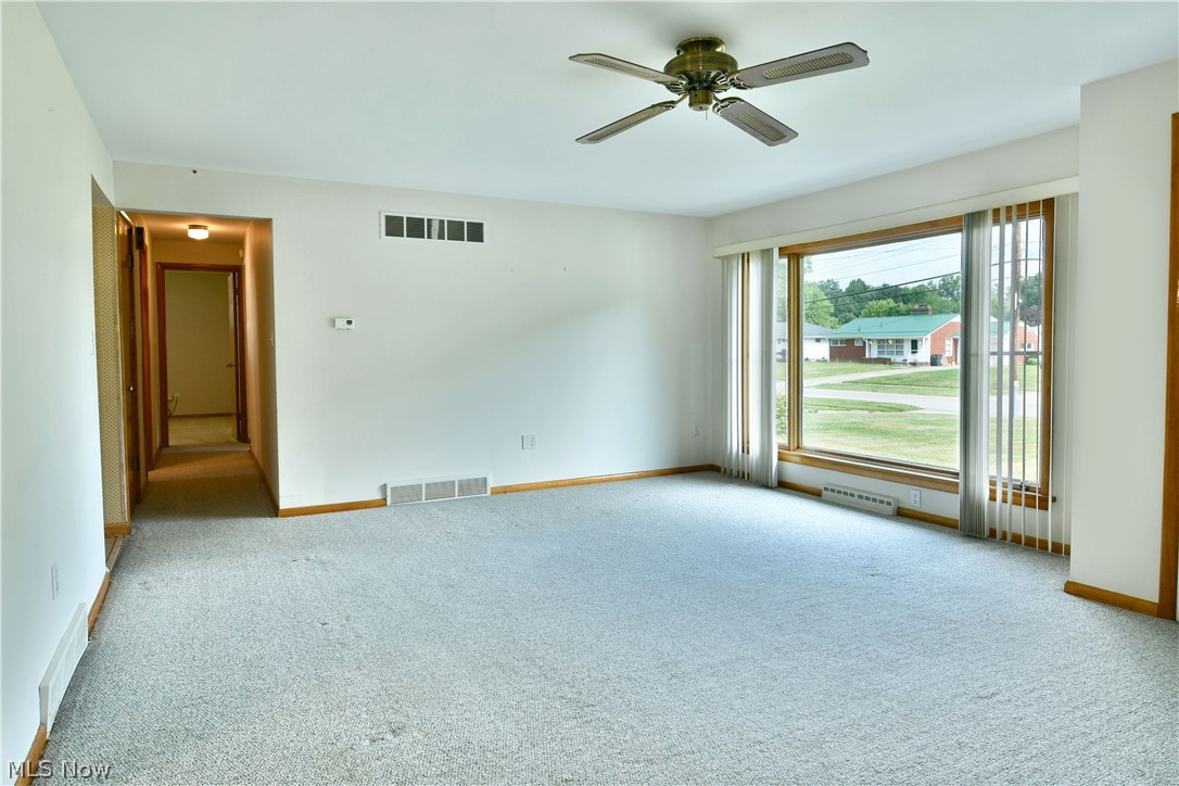 2909 Beal Street NW Warren OH 44485