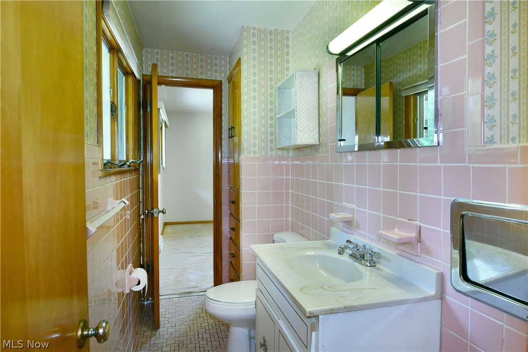 2909 Beal Street NW Warren OH 44485