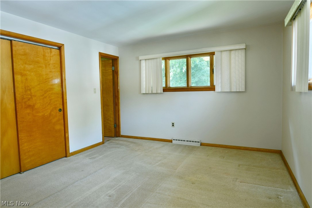 2909 Beal Street NW Warren OH 44485