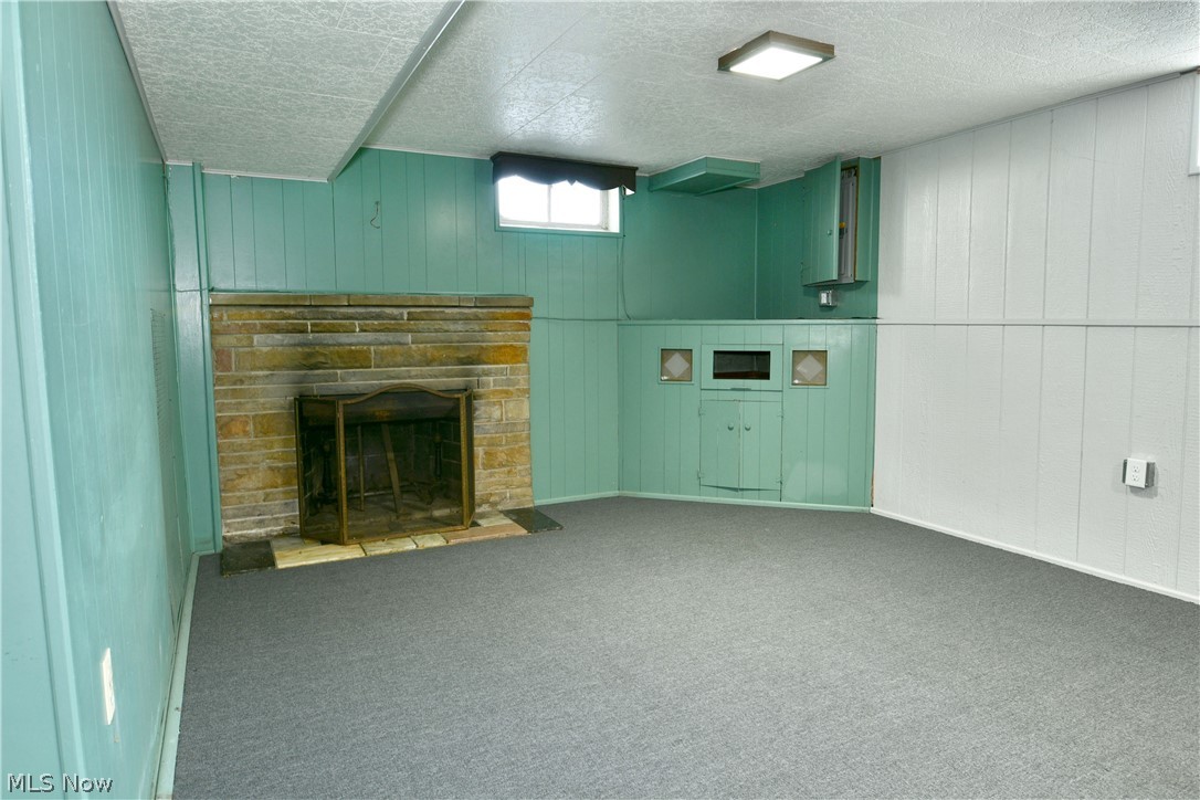 2909 Beal Street NW Warren OH 44485