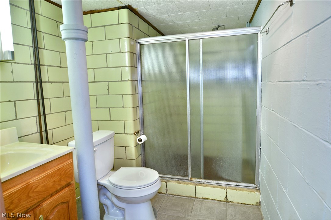 2909 Beal Street NW Warren OH 44485