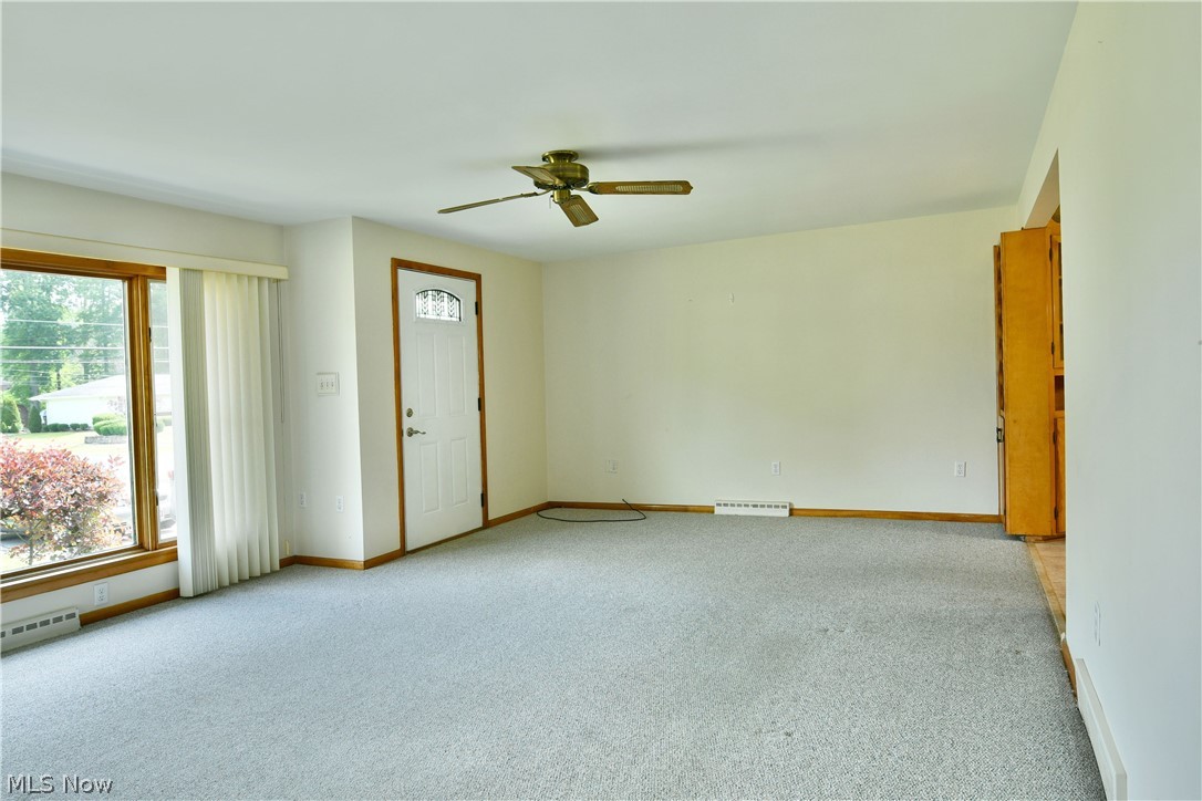 2909 Beal Street NW Warren OH 44485