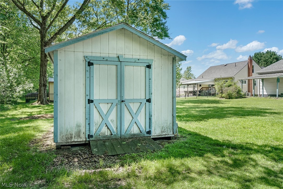 1205 Rose Avenue Girard OH 44420