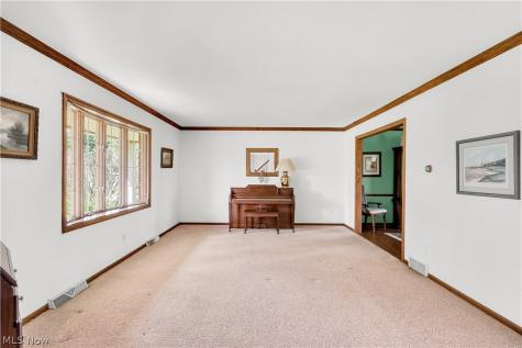 4474 Woodridge Drive Youngstown OH 44515