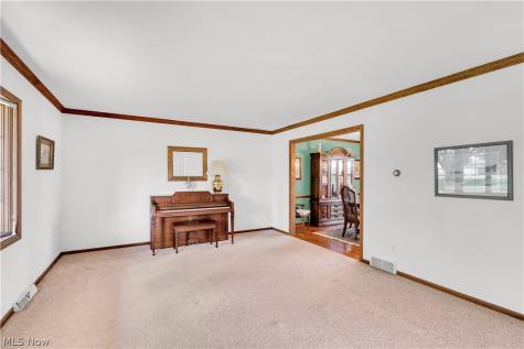 4474 Woodridge Drive Youngstown OH 44515