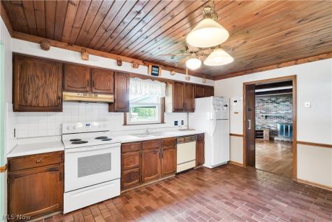 4474 Woodridge Drive Youngstown OH 44515