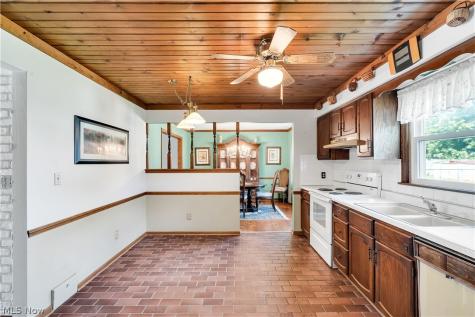 4474 Woodridge Drive Youngstown OH 44515
