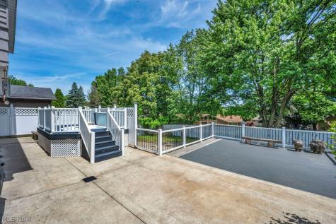 13988 Bennington Boulevard Middleburg Heights OH 44130