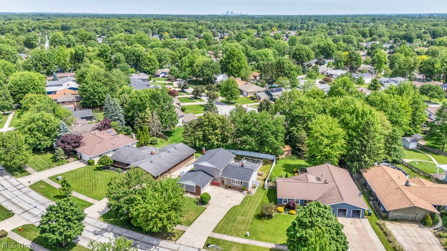 13988 Bennington Boulevard Middleburg Heights OH 44130