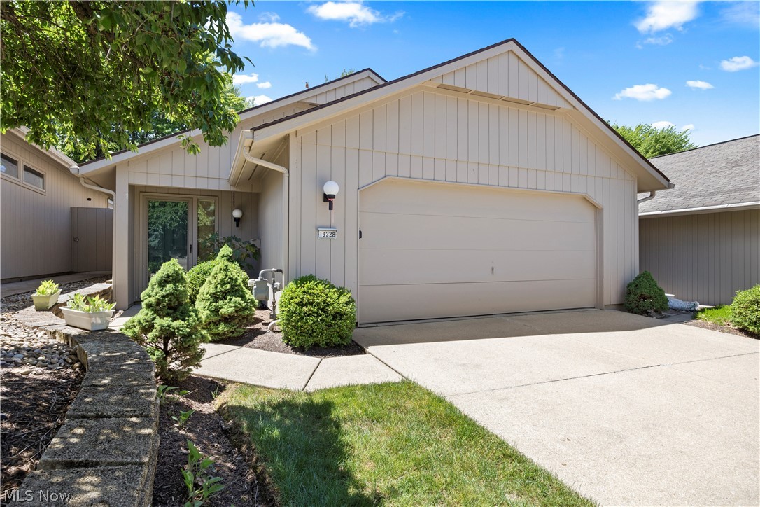 13228 Olympus Way Strongsville OH 44149