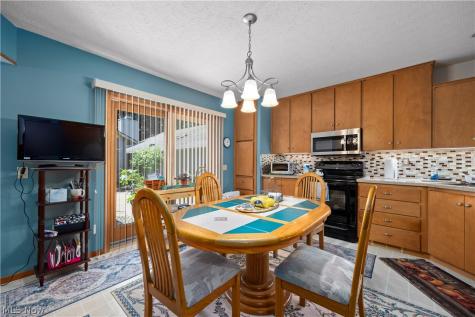 13228 Olympus Way Strongsville OH 44149