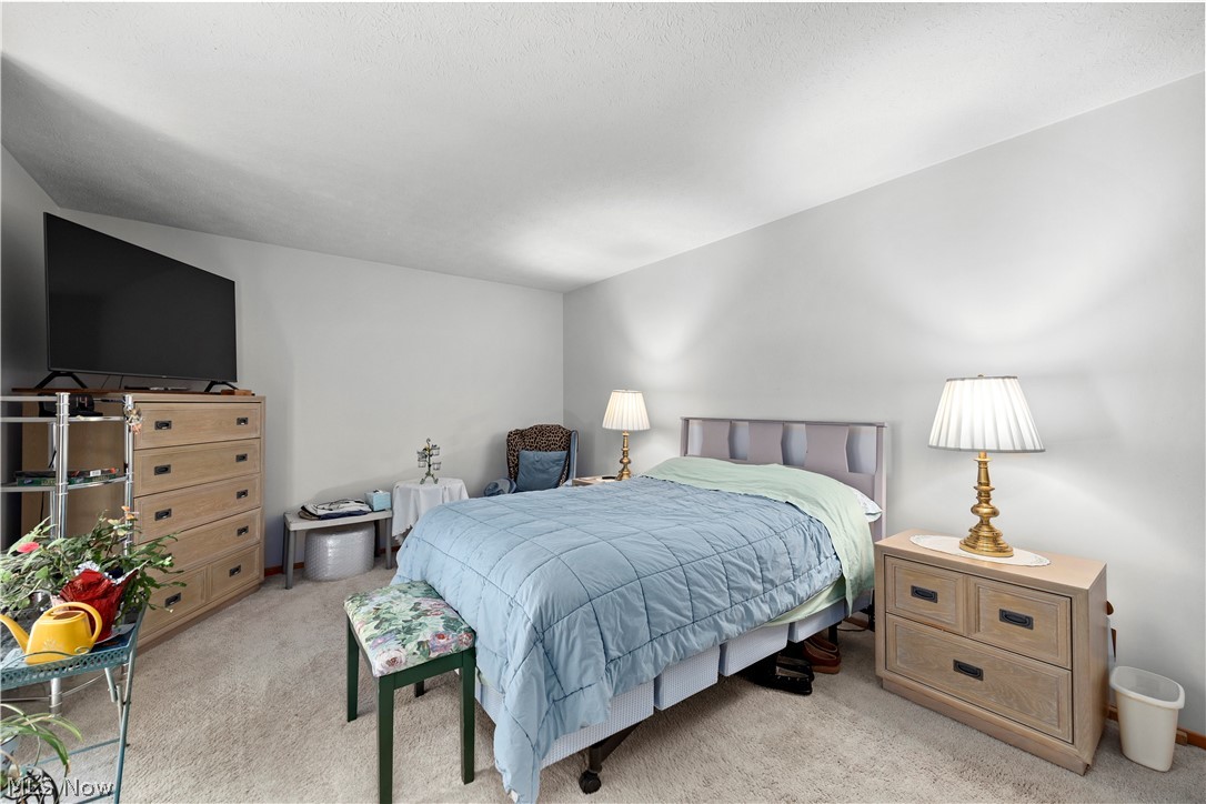 13228 Olympus Way Strongsville OH 44149
