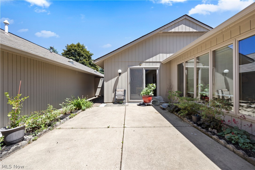 13228 Olympus Way Strongsville OH 44149
