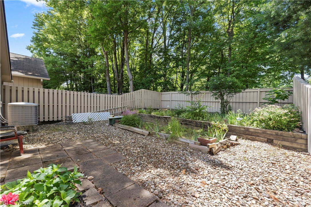 13228 Olympus Way Strongsville OH 44149