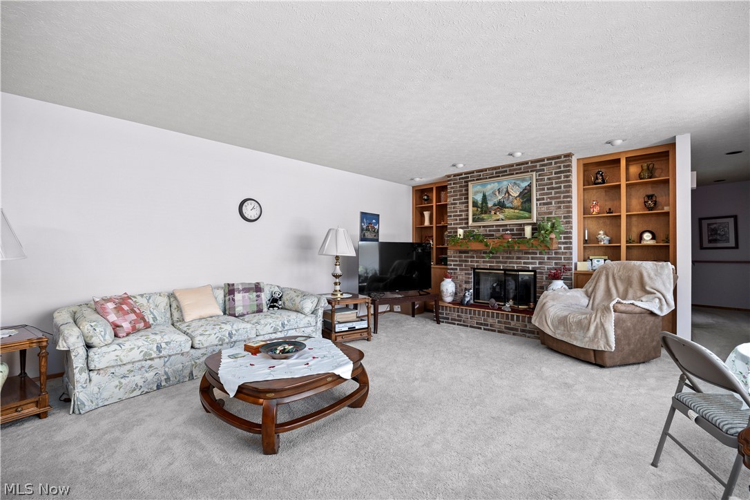 13228 Olympus Way Strongsville OH 44149
