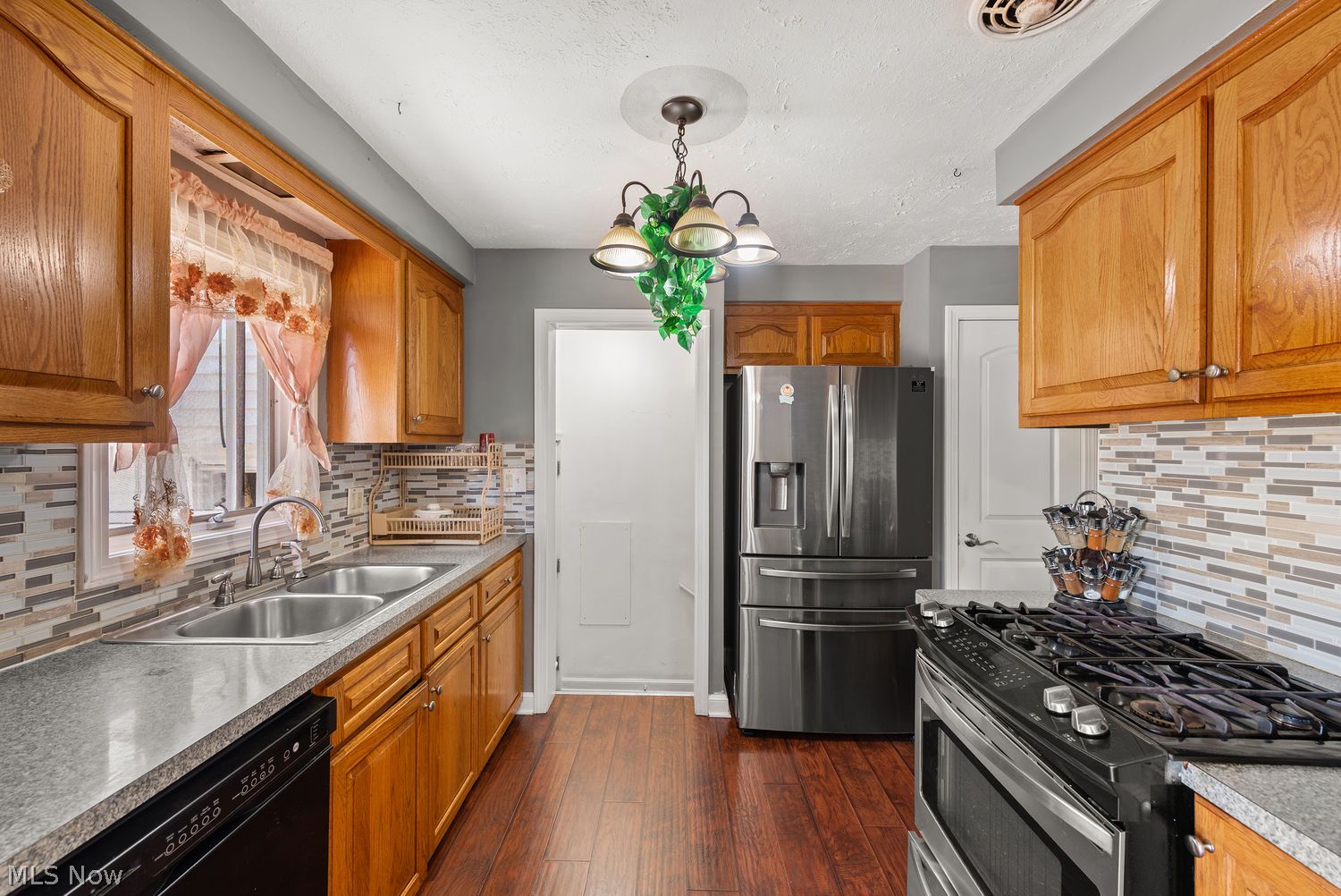 6127 W 130th Street Parma OH 44130